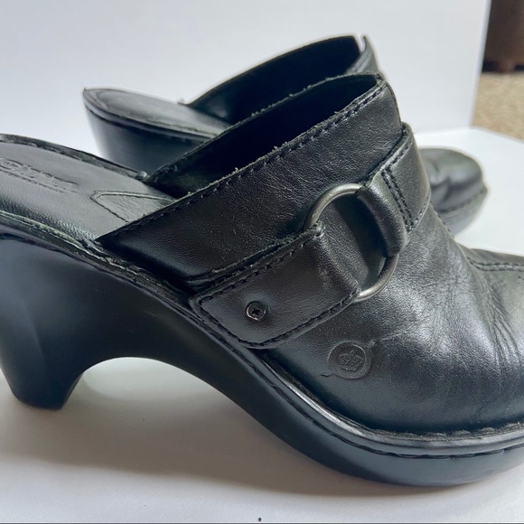 BORN BLACK HEELED LEATHER CLOGS W/ STRAP SIZE 7 - Picture 14 of 14